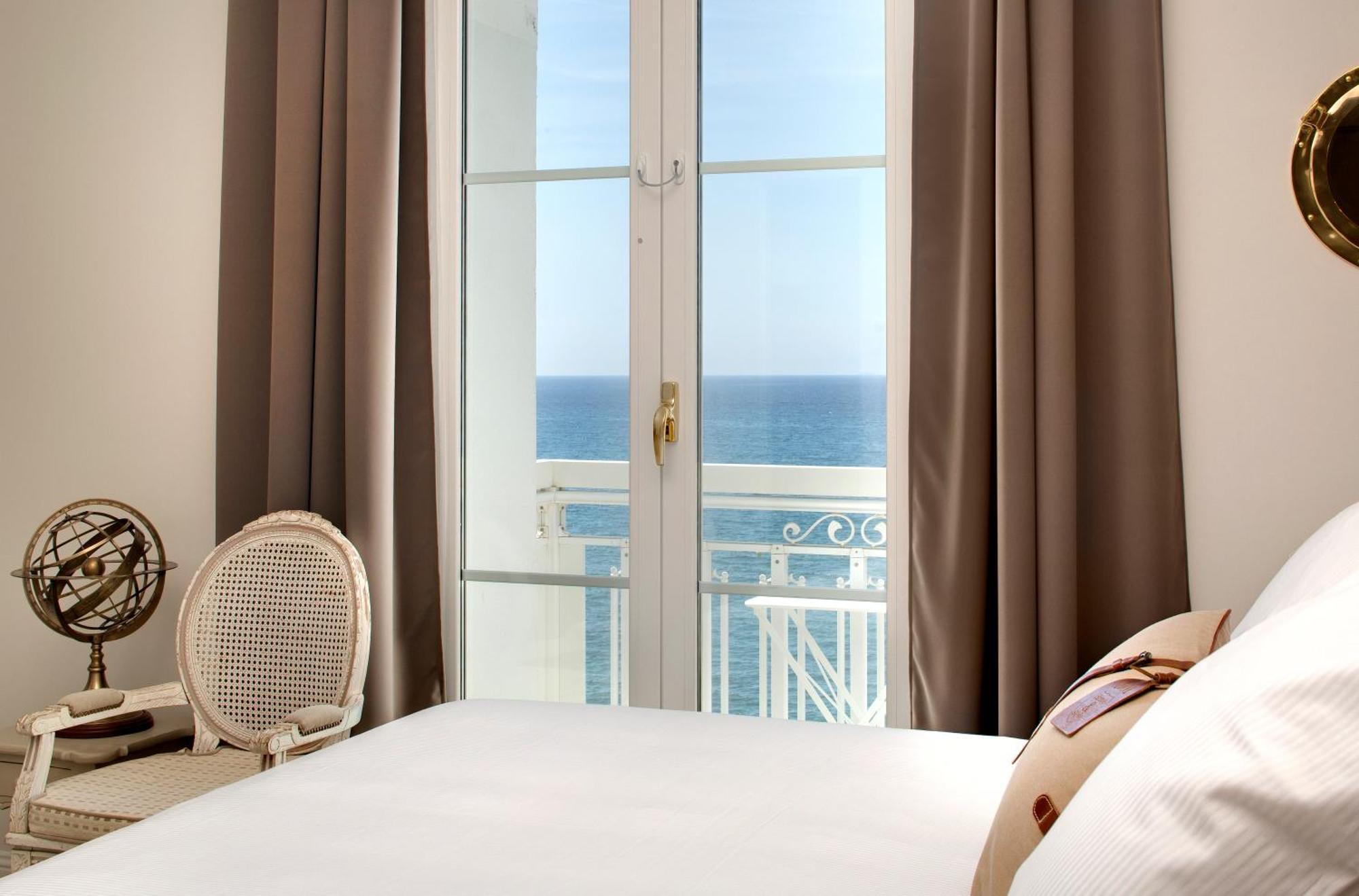 Grand Hotel Des Sablettes Plage, Curio Collection By Hilton Ла-Сейн-сюр-Мер Екстер'єр фото